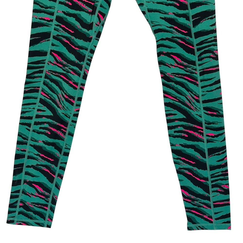 Fabletics Bodysuit Jumpsuit Motion 365+ Tiger Print Cutout‎ Green Black Pink XL - Picture 6 of 16